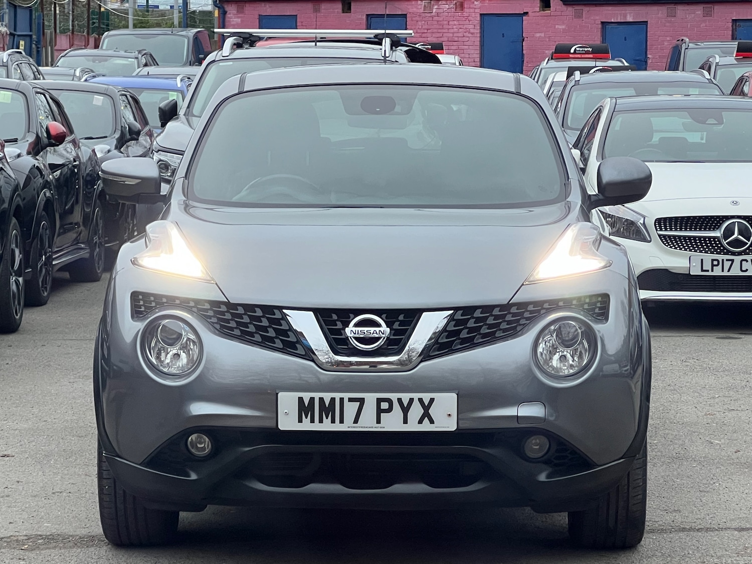 Used Nissan Juke 2017 for sale - 77072156: Photo 2