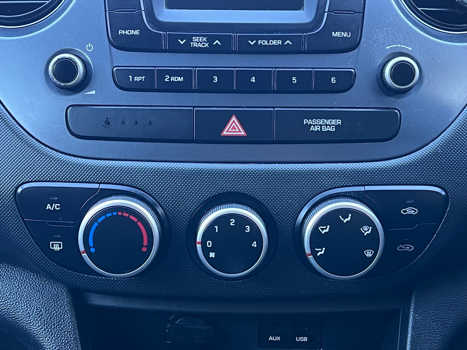 Used Hyundai i10 2018 for sale - 76892349: Photo 25