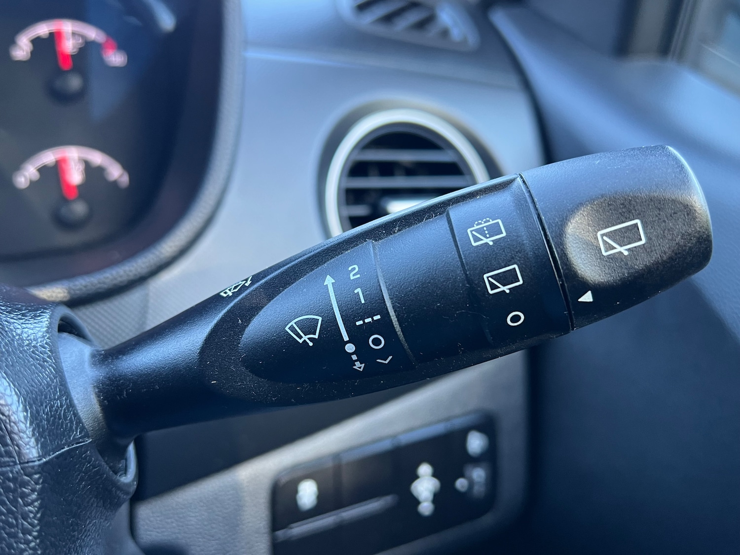 Used Hyundai i10 2018 for sale - 76892349: Photo 33