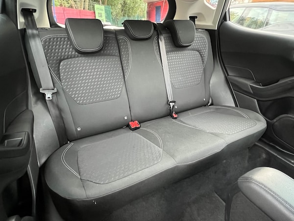 Used Ford Fiesta 2017 for sale - 76211680: Photo 11