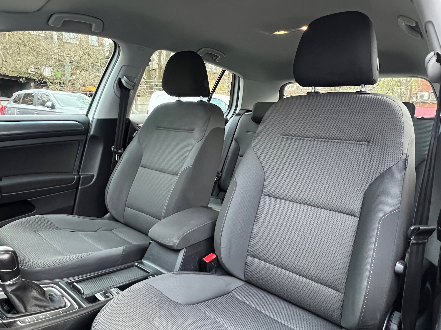 Used Volkswagen Golf 2018 for sale - 76711942: Photo 14