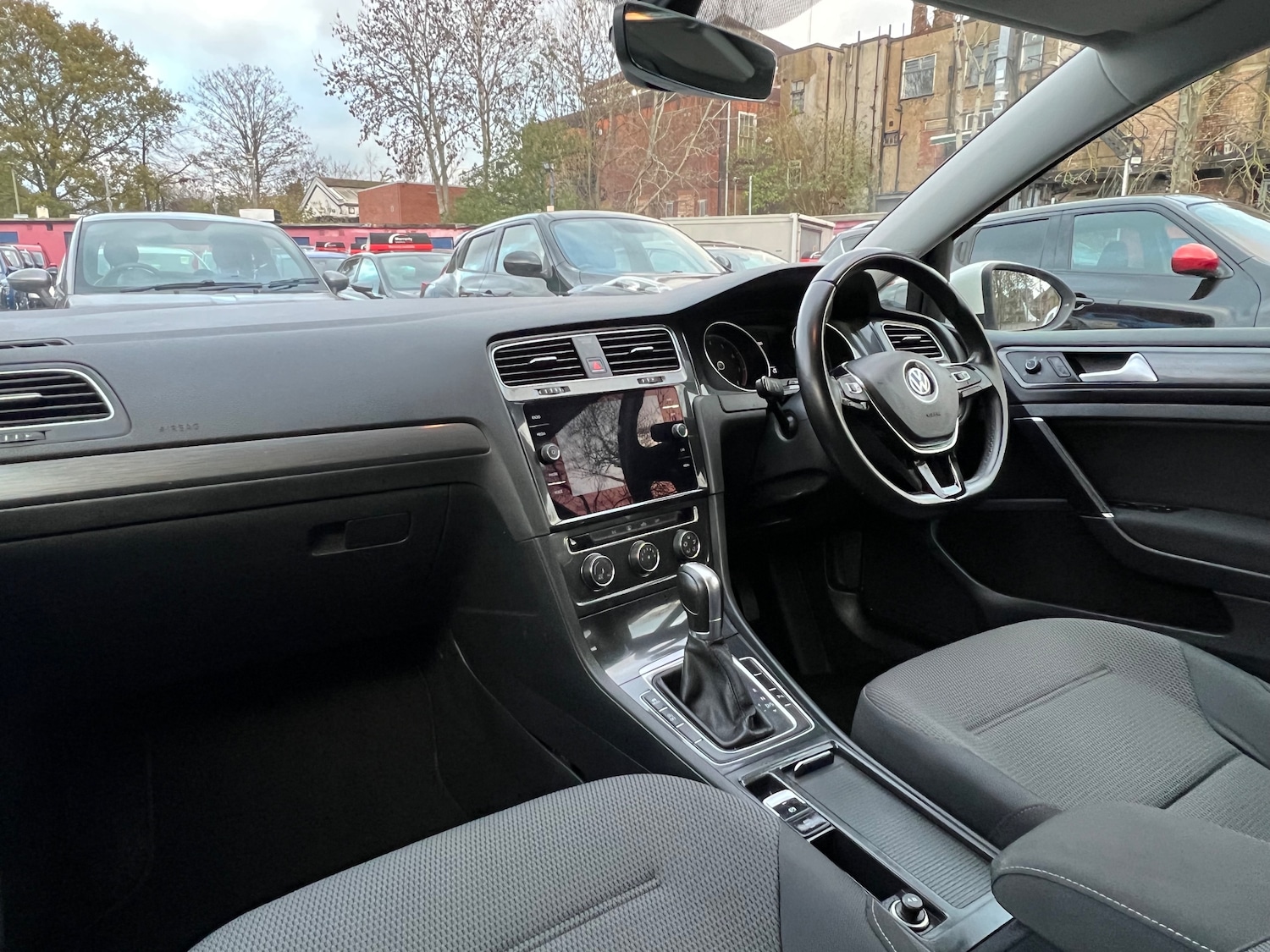 Used Volkswagen Golf 2018 for sale - 76711942: Photo 15