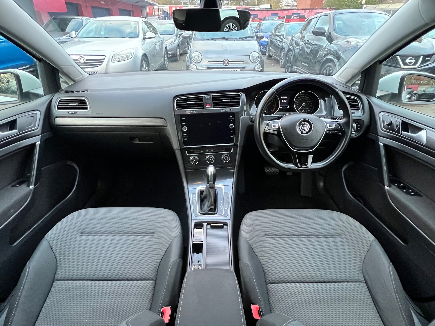 Used Volkswagen Golf 2018 for sale - 76711942: Photo 16