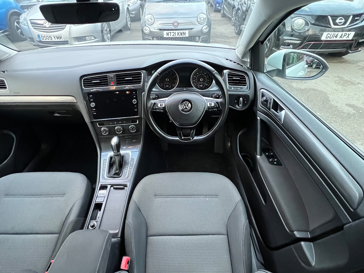 Used Volkswagen Golf 2018 for sale - 76711942: Photo 17