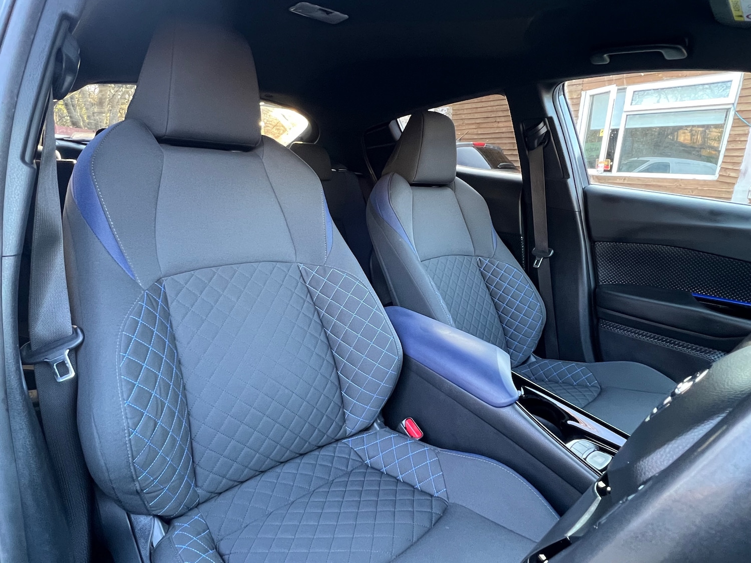 Used Toyota C-HR 2021 for sale - 78003601: Photo 10