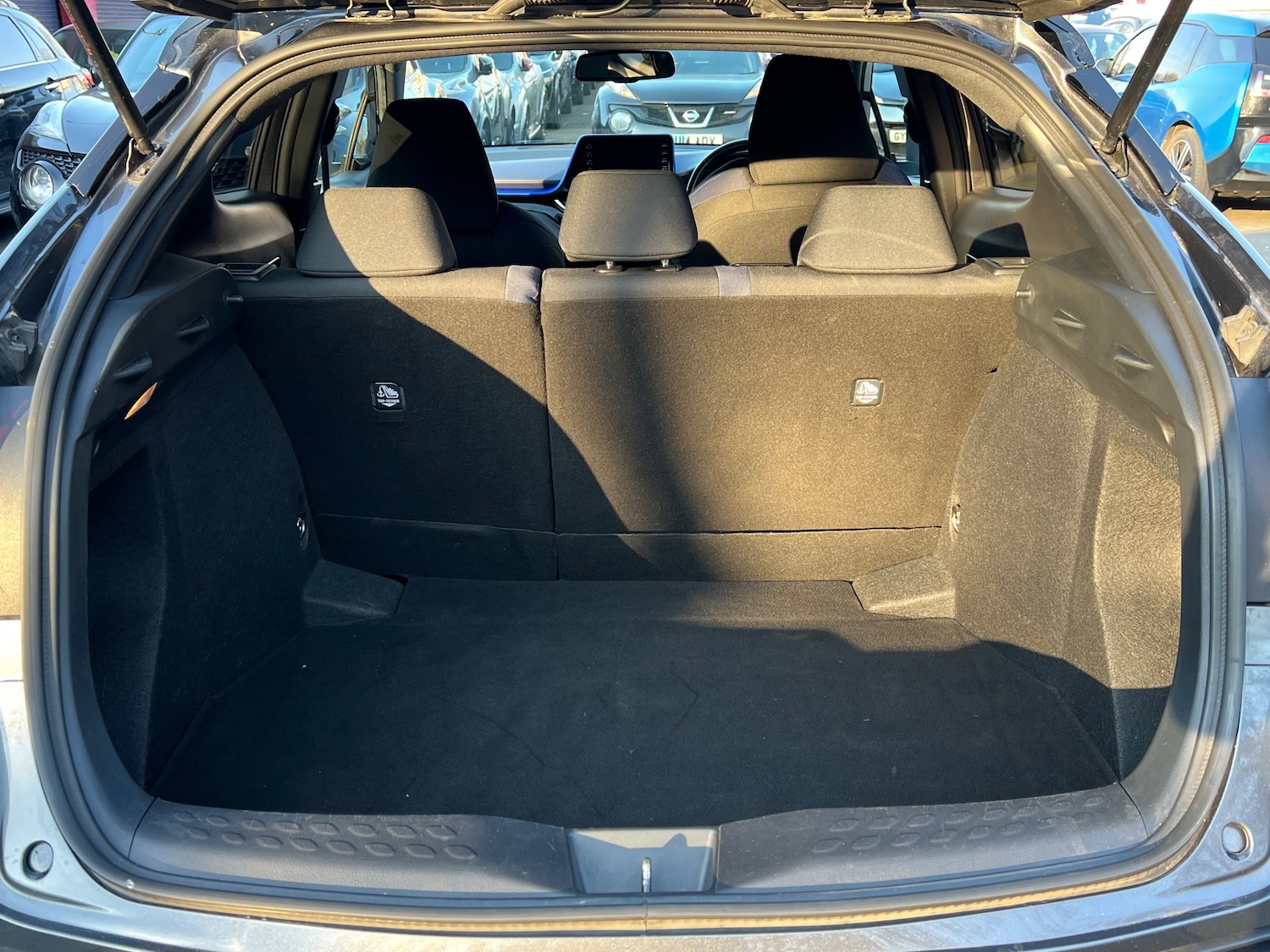 Used Toyota C-HR 2021 for sale - 78003601: Photo 12