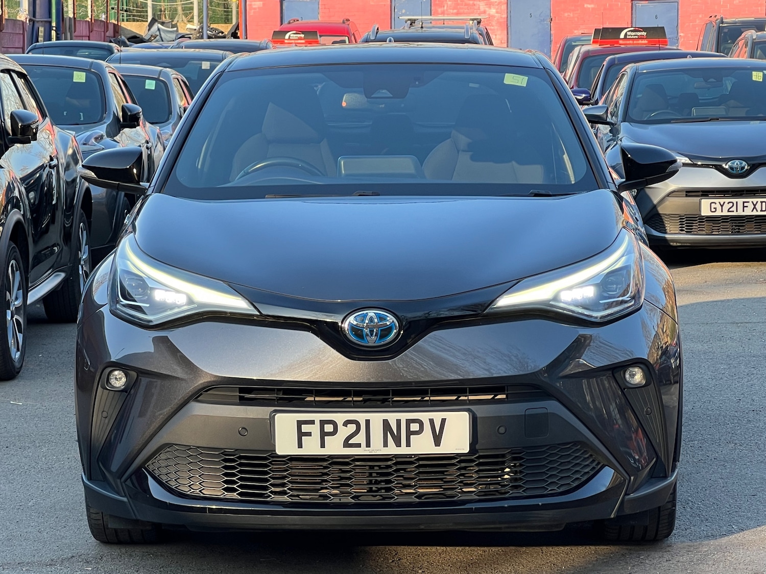 Used Toyota C-HR 2021 for sale - 78003601: Photo 2