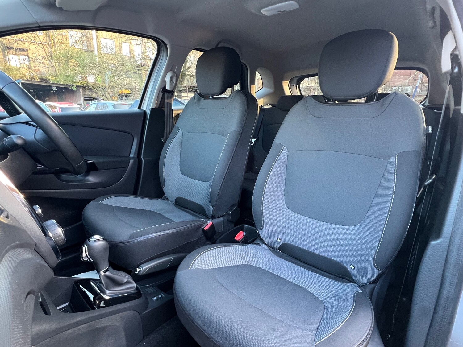 Used Renault Captur 2015 for sale - 77764225: Photo 14