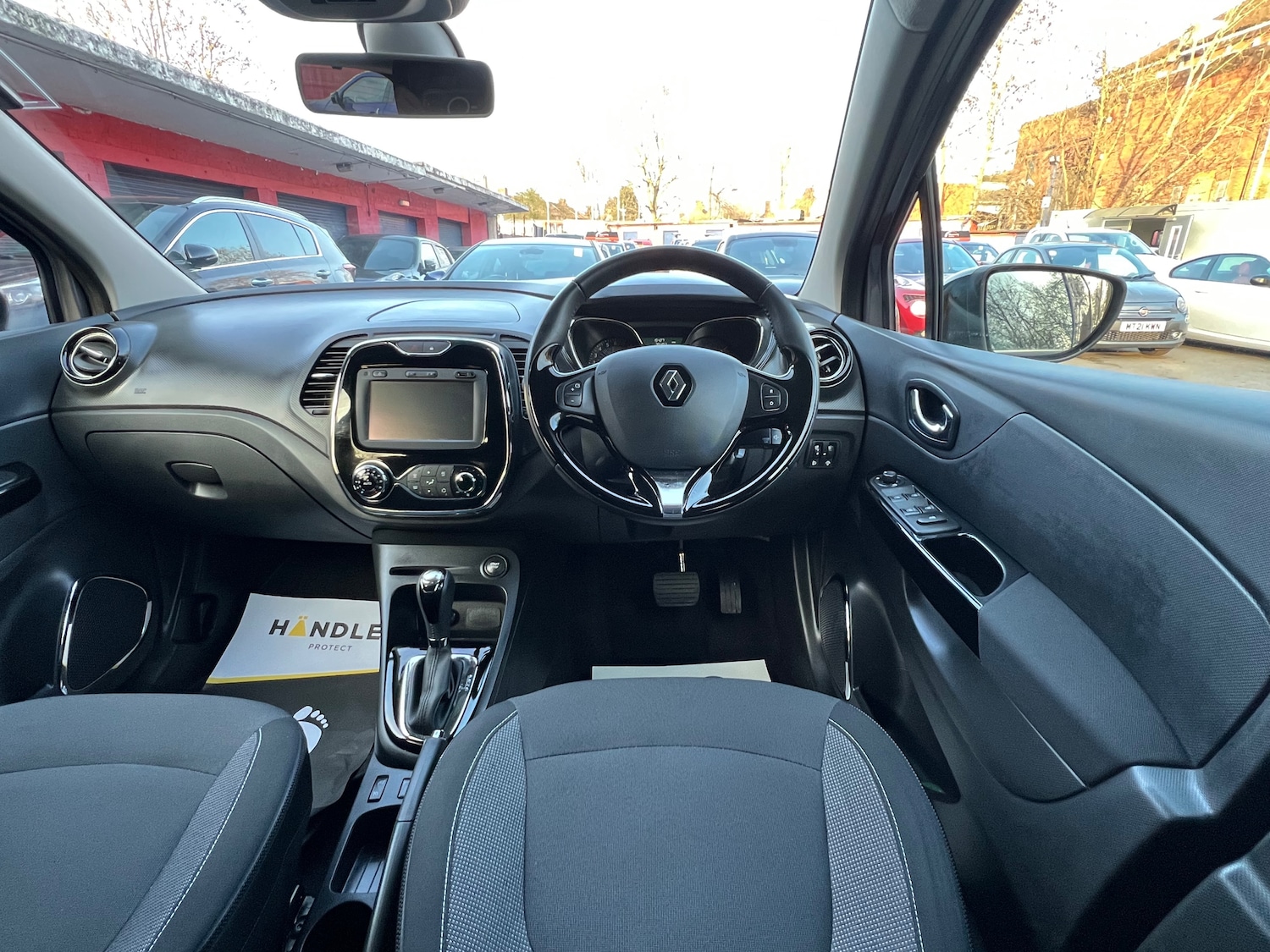 Used Renault Captur 2015 for sale - 77764225: Photo 18