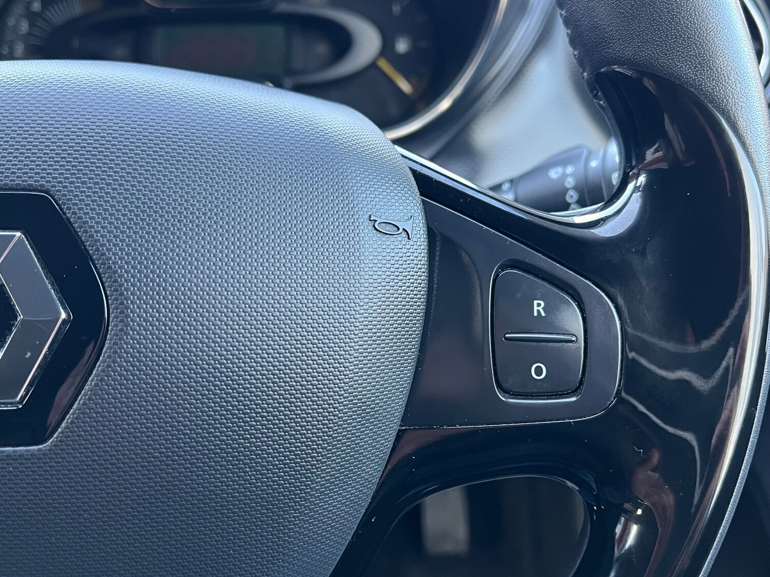 Used Renault Captur 2015 for sale - 77764225: Photo 21