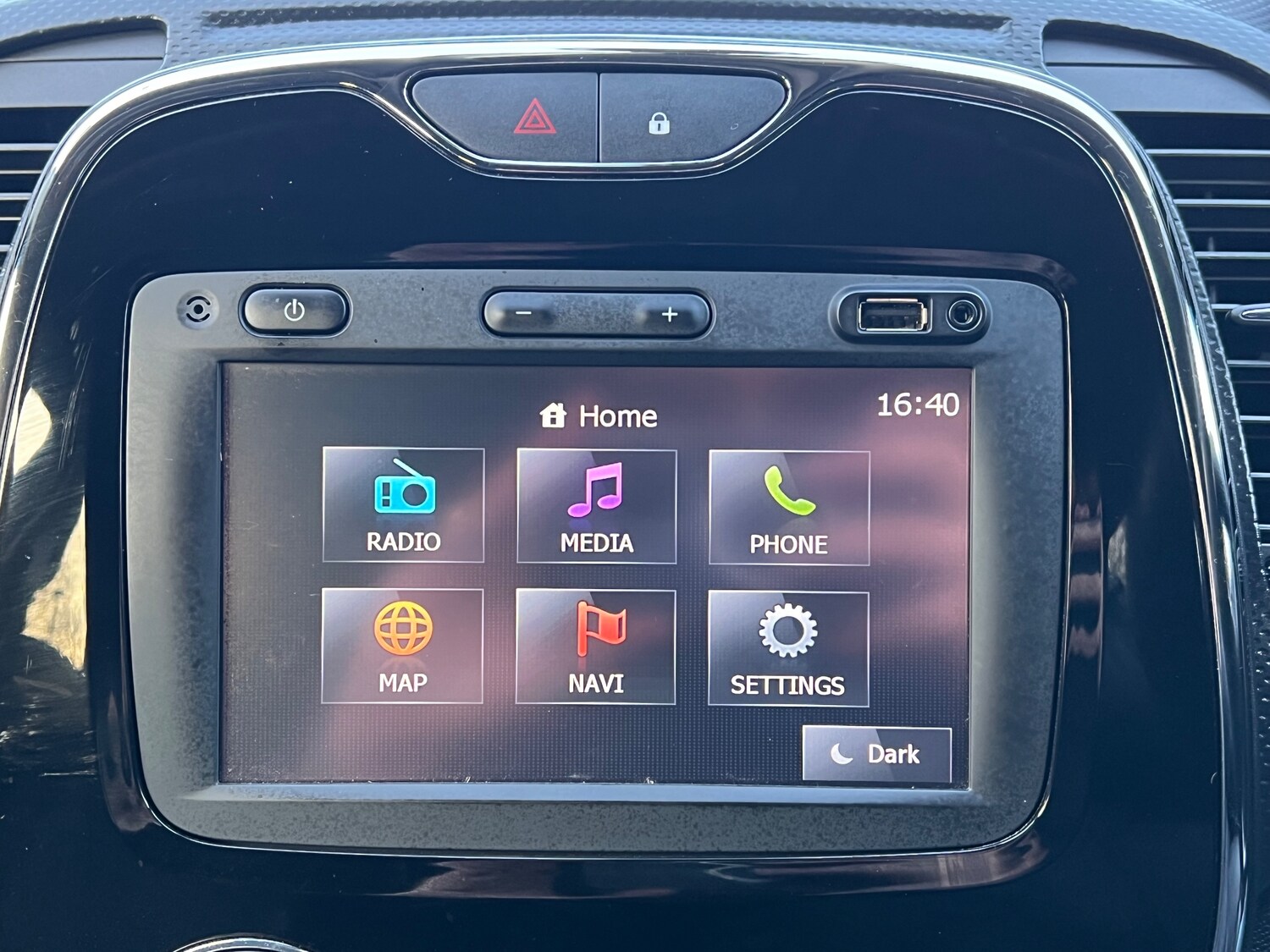 Used Renault Captur 2015 for sale - 77764225: Photo 27