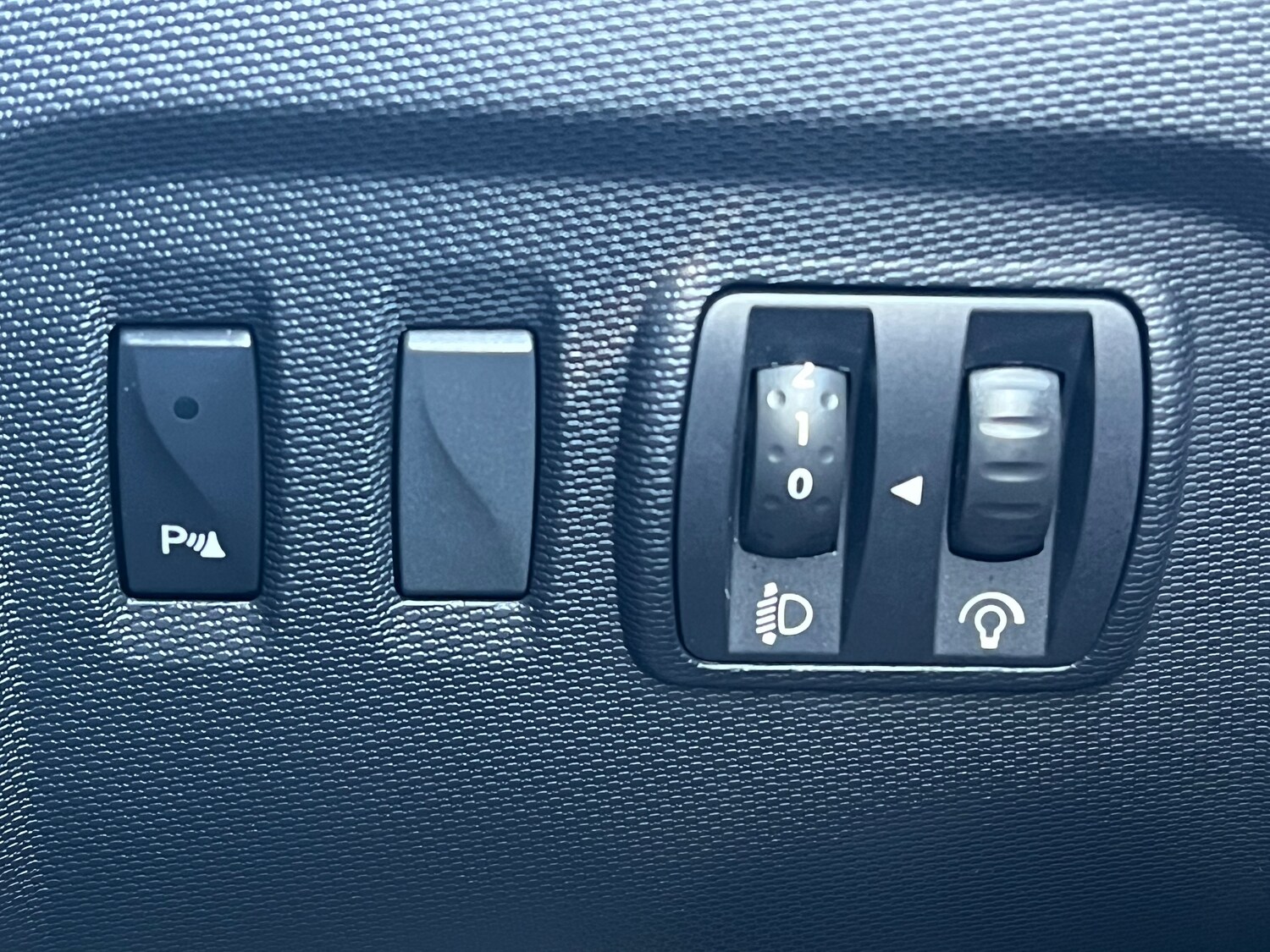 Used Renault Captur 2015 for sale - 77764225: Photo 35