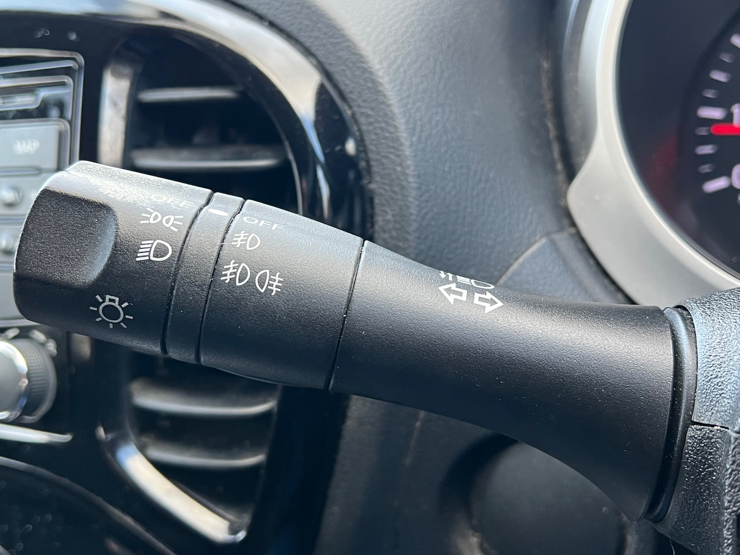 Used Nissan Juke 2013 for sale - 77226172: Photo 35