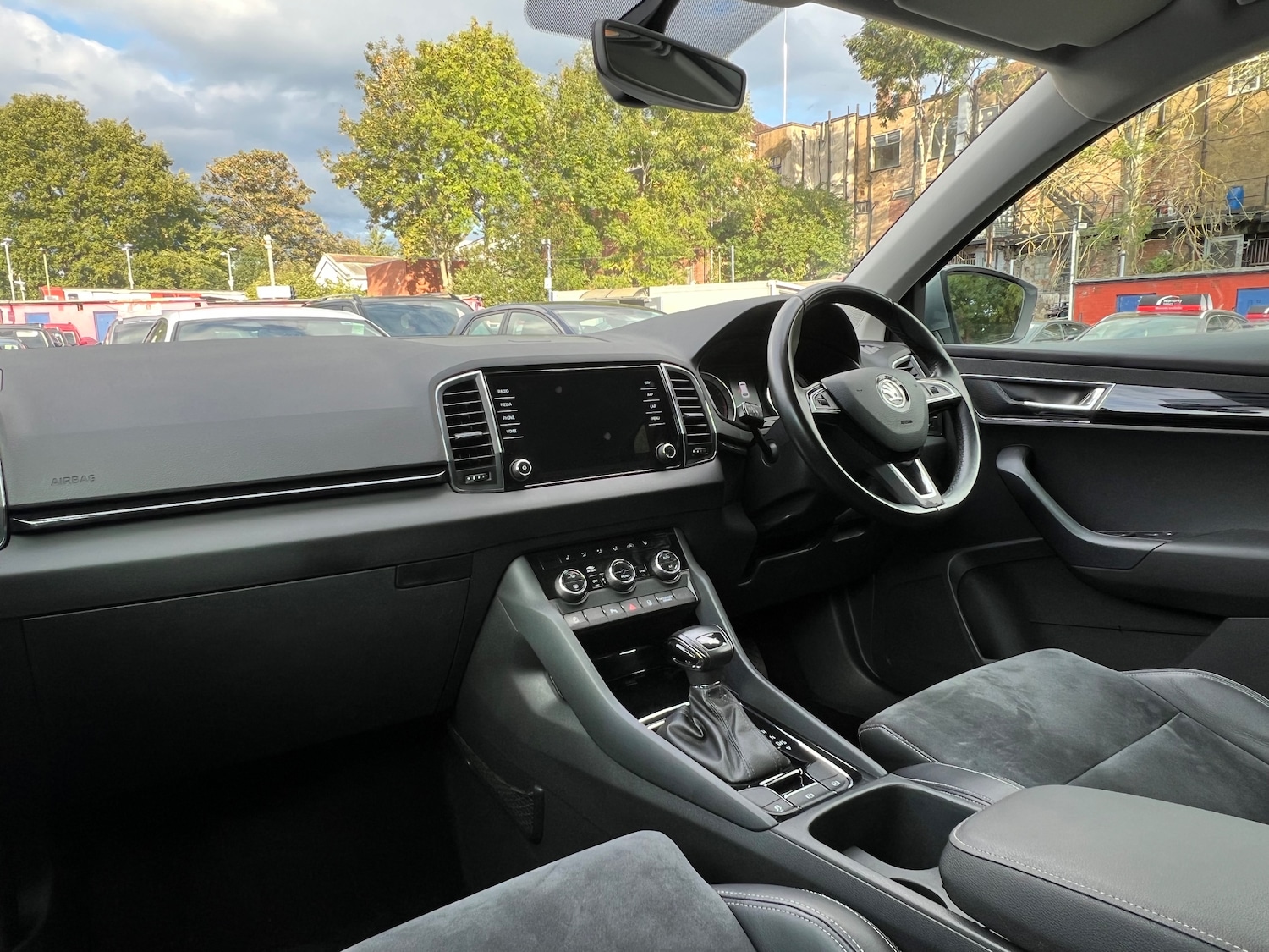 Used Skoda Karoq 2018 for sale - 76097340: Photo 15