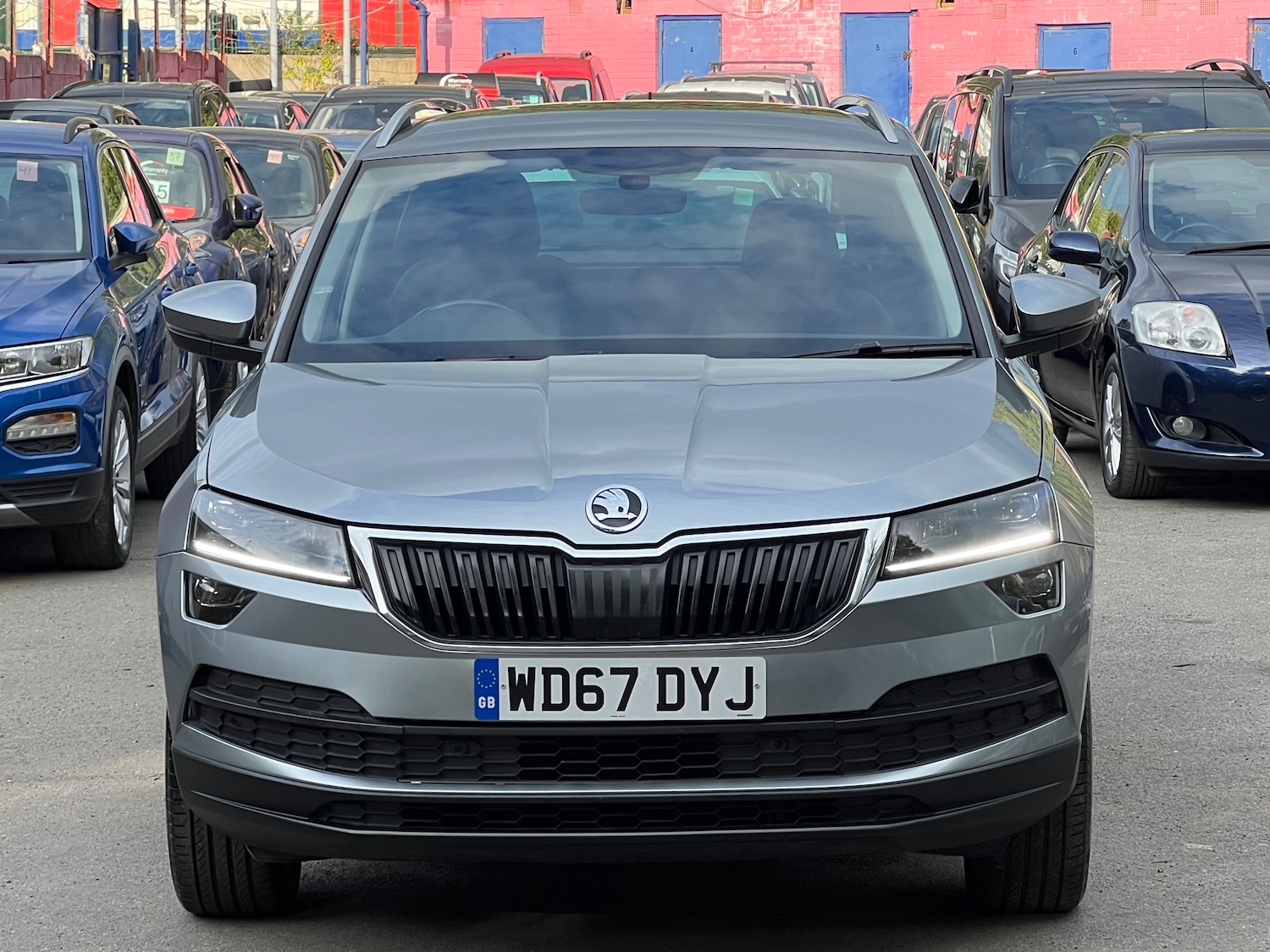Used Skoda Karoq 2018 for sale - 76097340: Photo 2