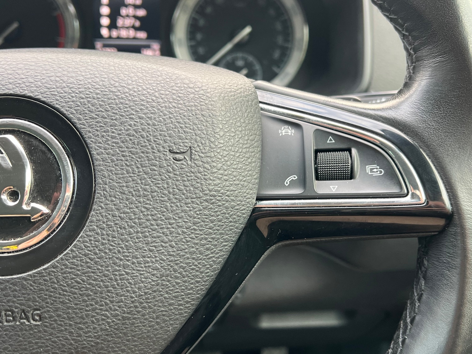 Used Skoda Karoq 2018 for sale - 76097340: Photo 21