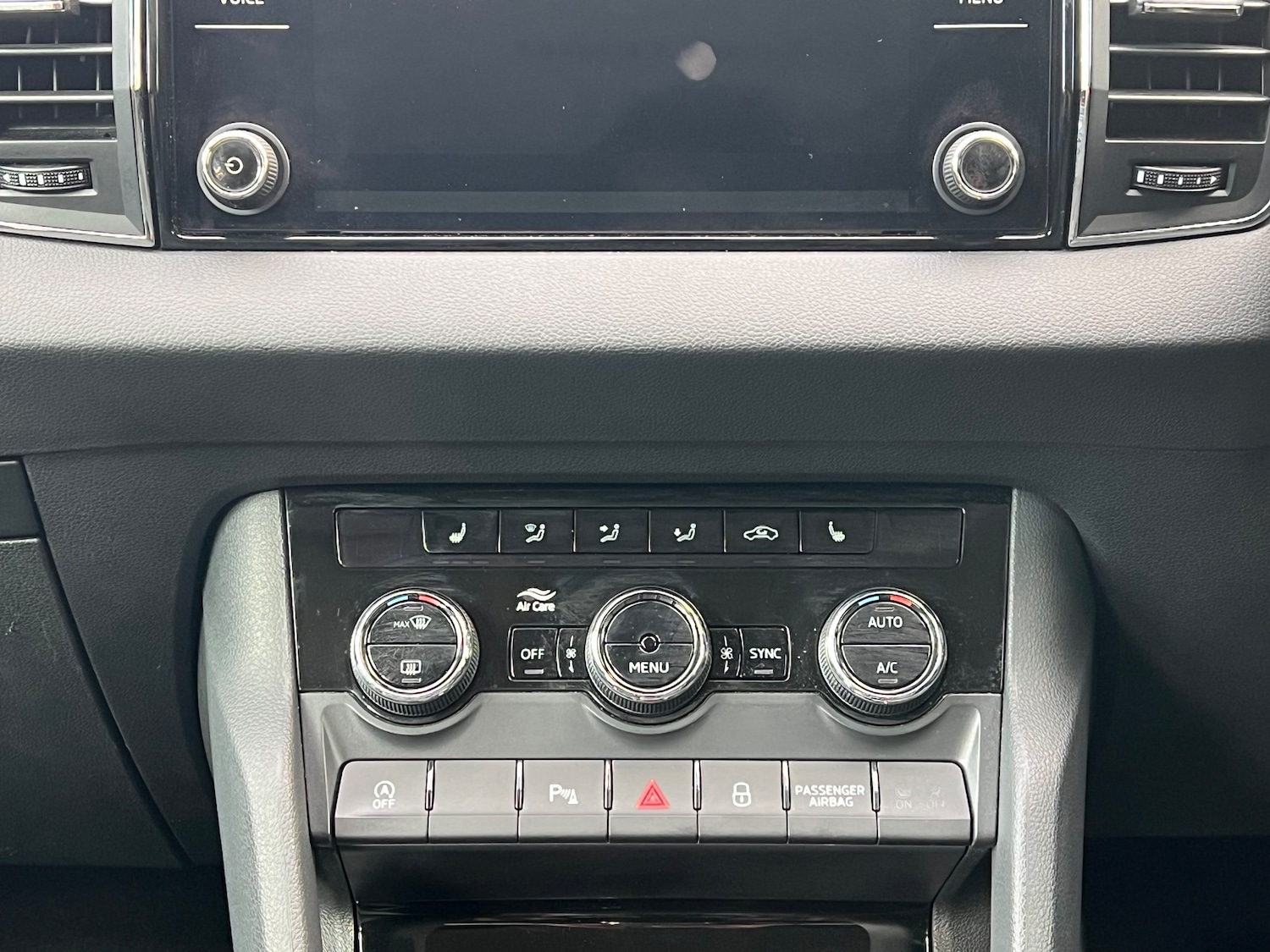 Used Skoda Karoq 2018 for sale - 76097340: Photo 26