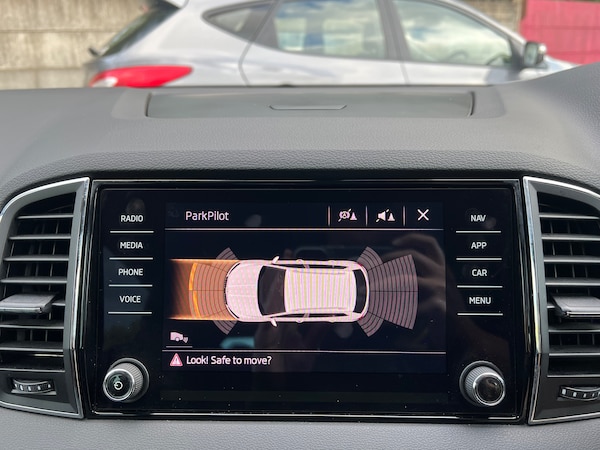 Used Skoda Karoq 2018 for sale - 76097340: Photo 28