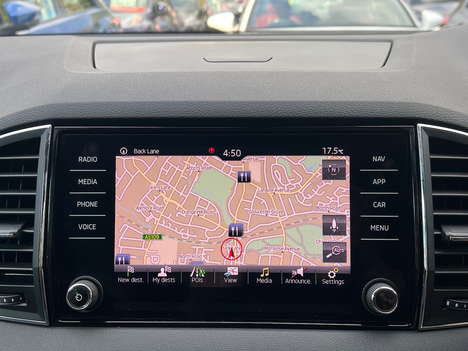 Used Skoda Karoq 2018 for sale - 76097340: Photo 29