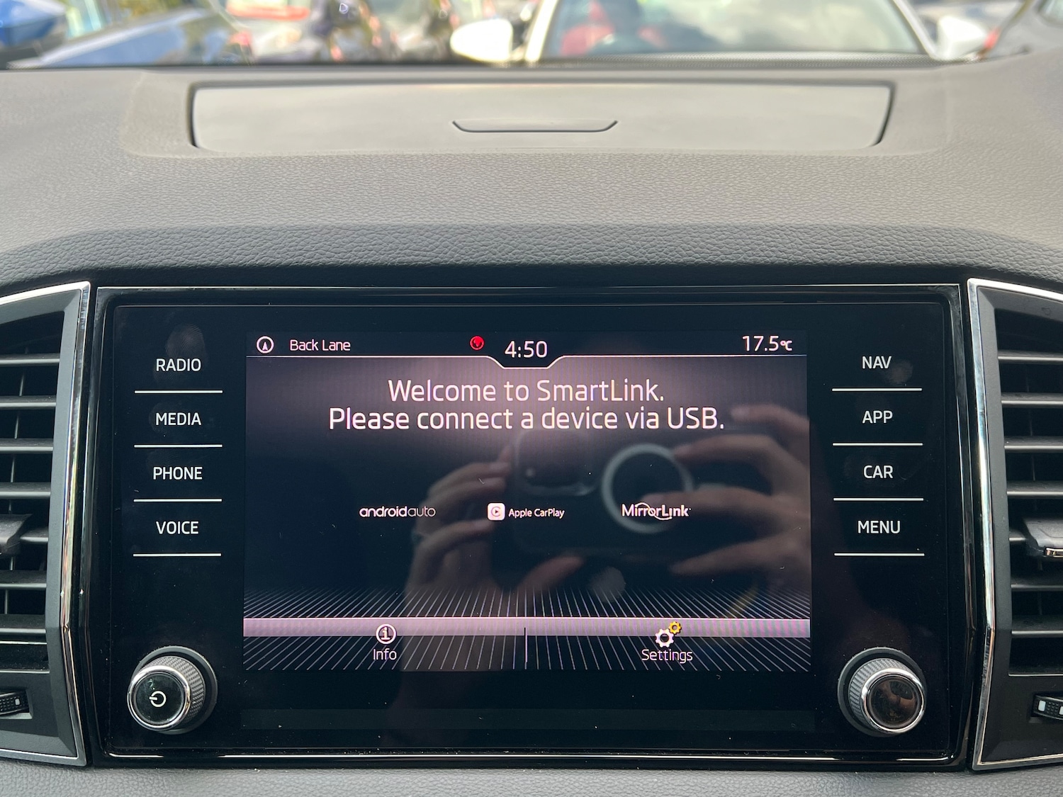 Used Skoda Karoq 2018 for sale - 76097340: Photo 30