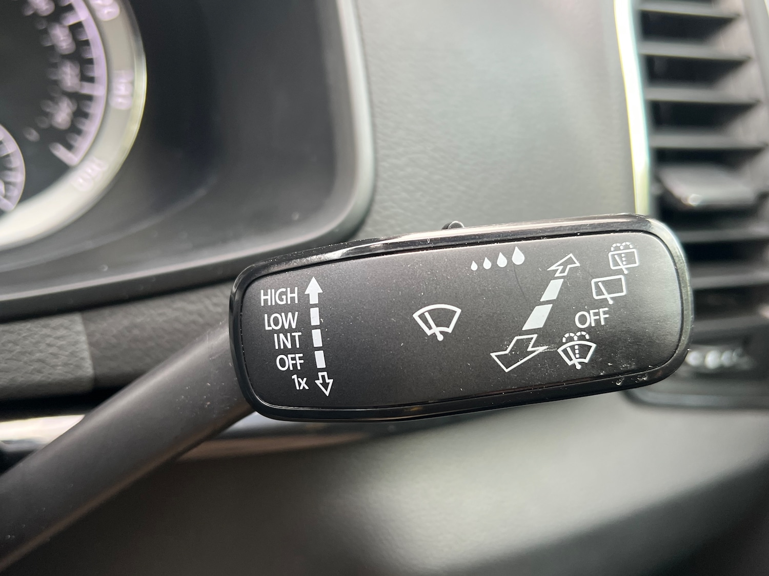 Used Skoda Karoq 2018 for sale - 76097340: Photo 38