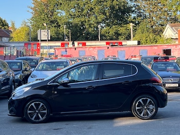 Used Peugeot 208 2018 for sale - 75700754: Photo