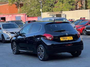 Used Peugeot 208 2018 for sale - 75700754: Photo