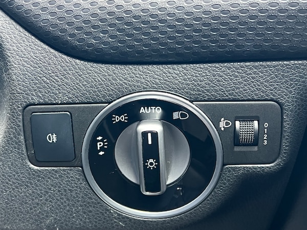 Used Mercedes-Benz A-Class 2017 for sale - 74796621: Photo 38