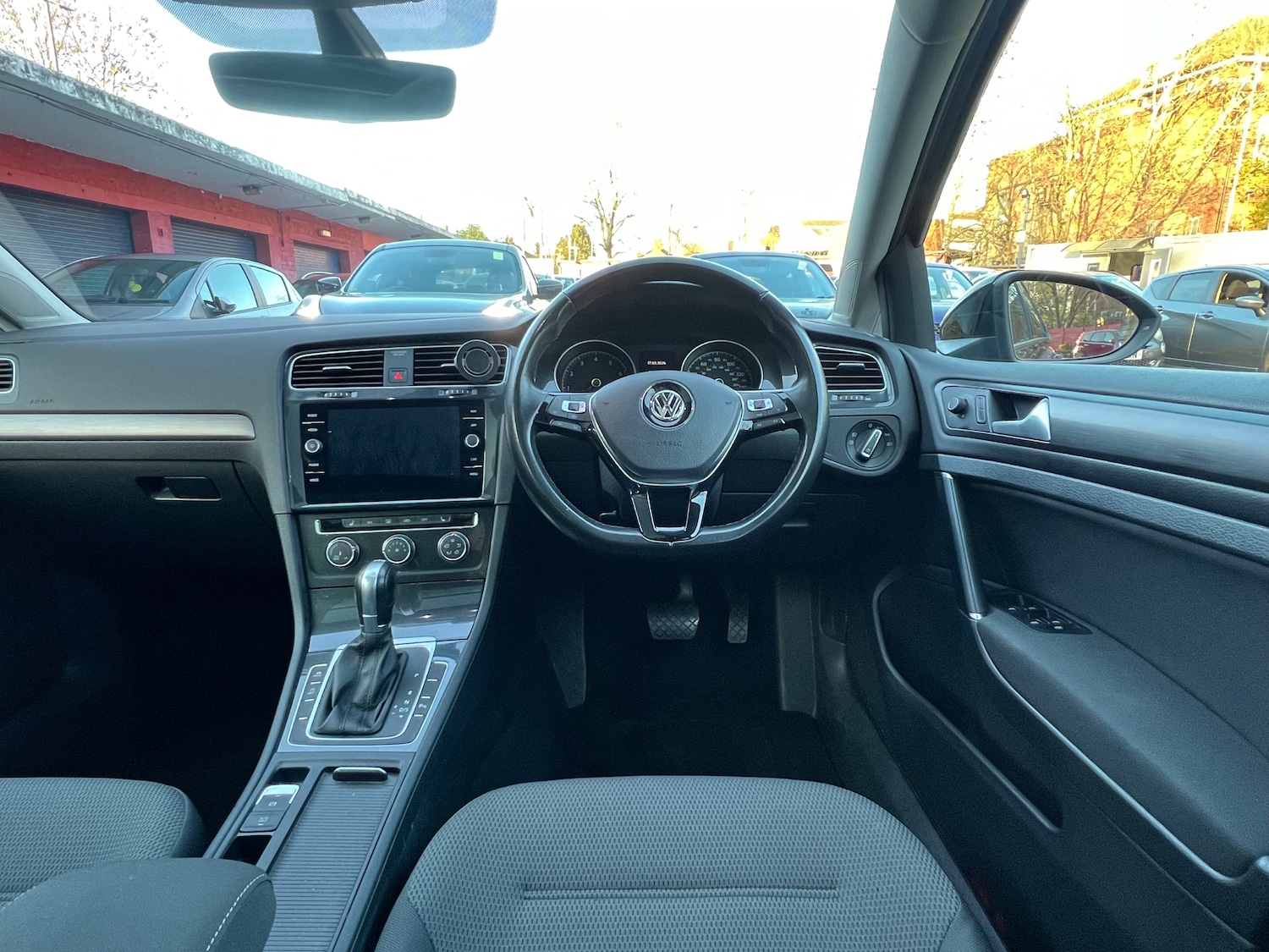 Used Volkswagen Golf 2019 for sale - 77951725: Photo 18