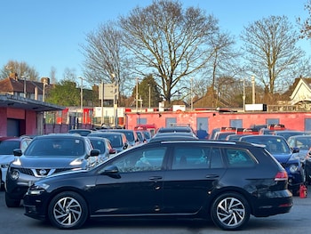 Used Volkswagen Golf 2019 for sale - 77951725: Photo