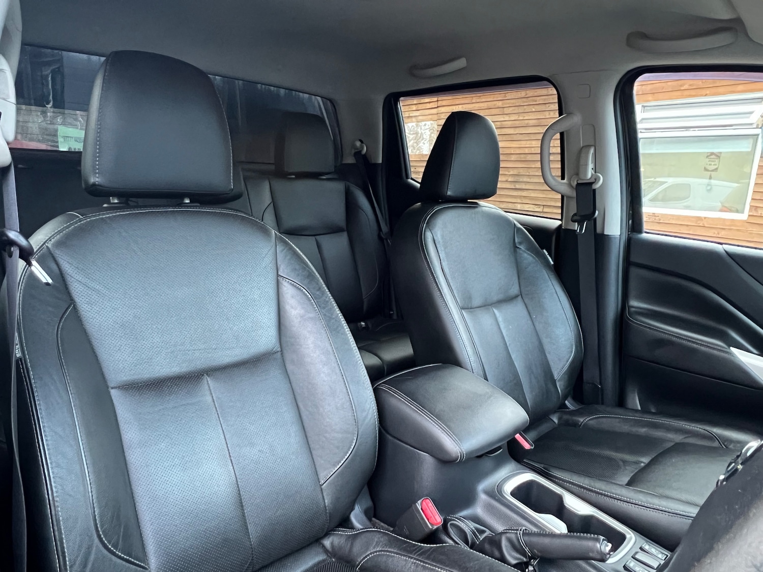 Used Nissan Navara 2018 for sale - 77394182: Photo 10