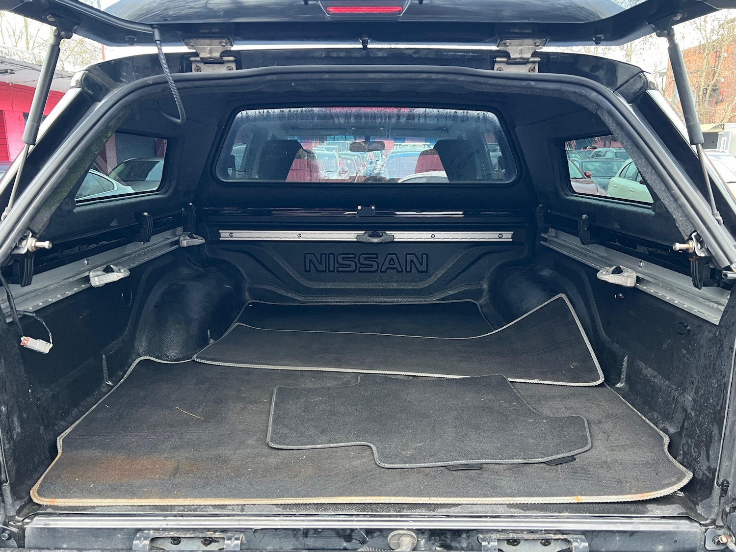 Used Nissan Navara 2018 for sale - 77394182: Photo 12