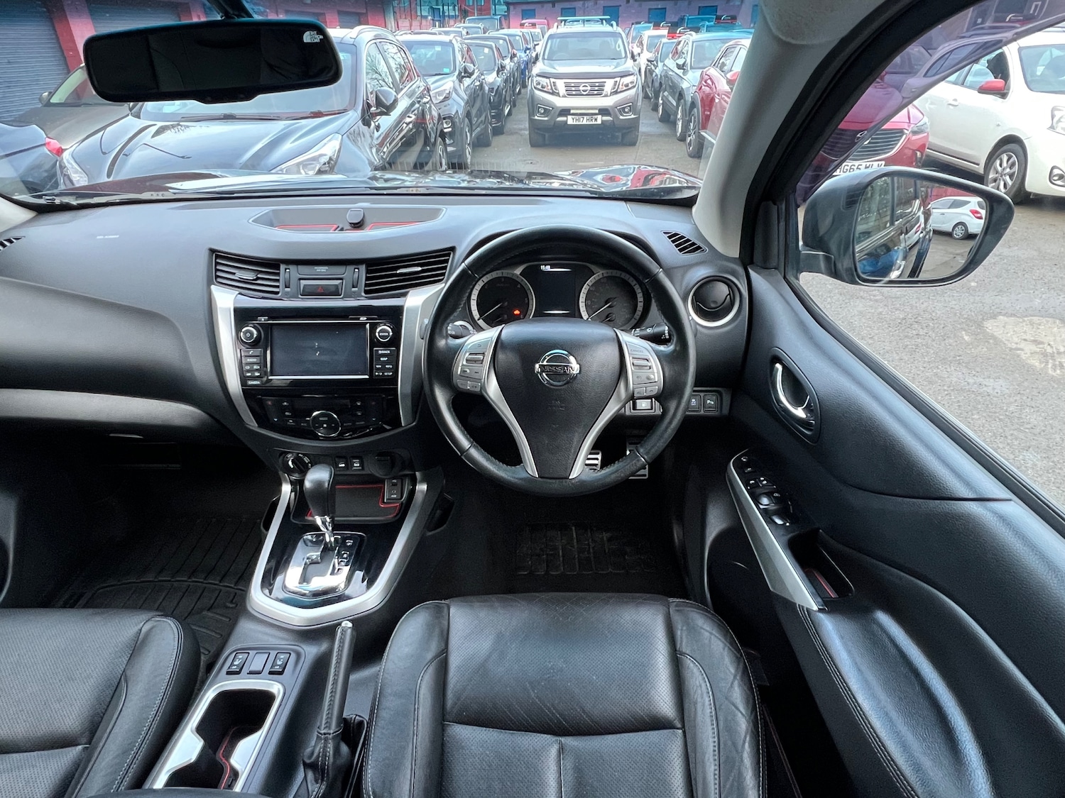 Used Nissan Navara 2018 for sale - 77394182: Photo 17