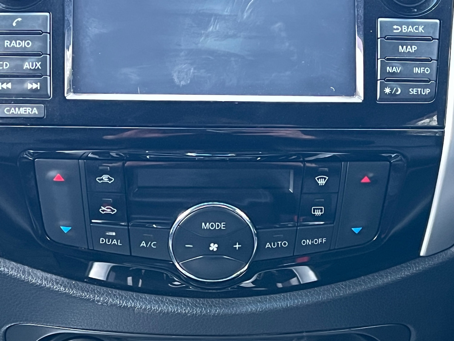 Used Nissan Navara 2018 for sale - 77394182: Photo 27