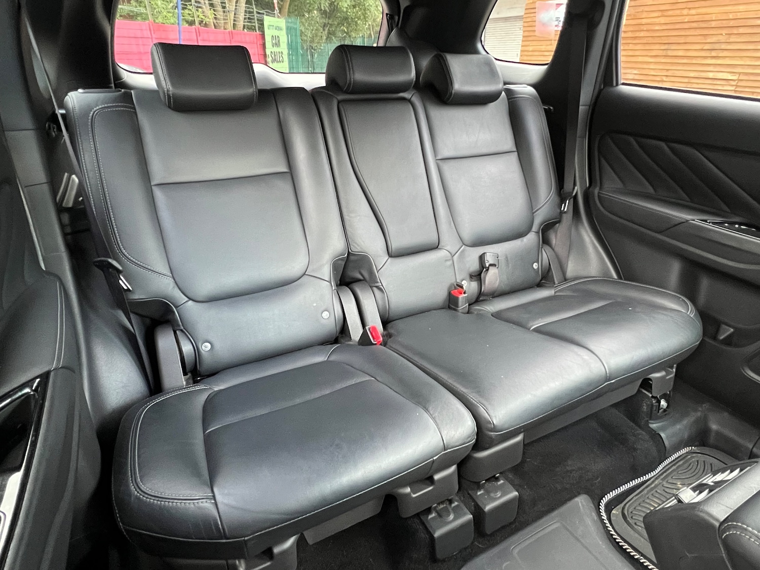 Used Mitsubishi Outlander 2019 for sale - 76097342: Photo 11