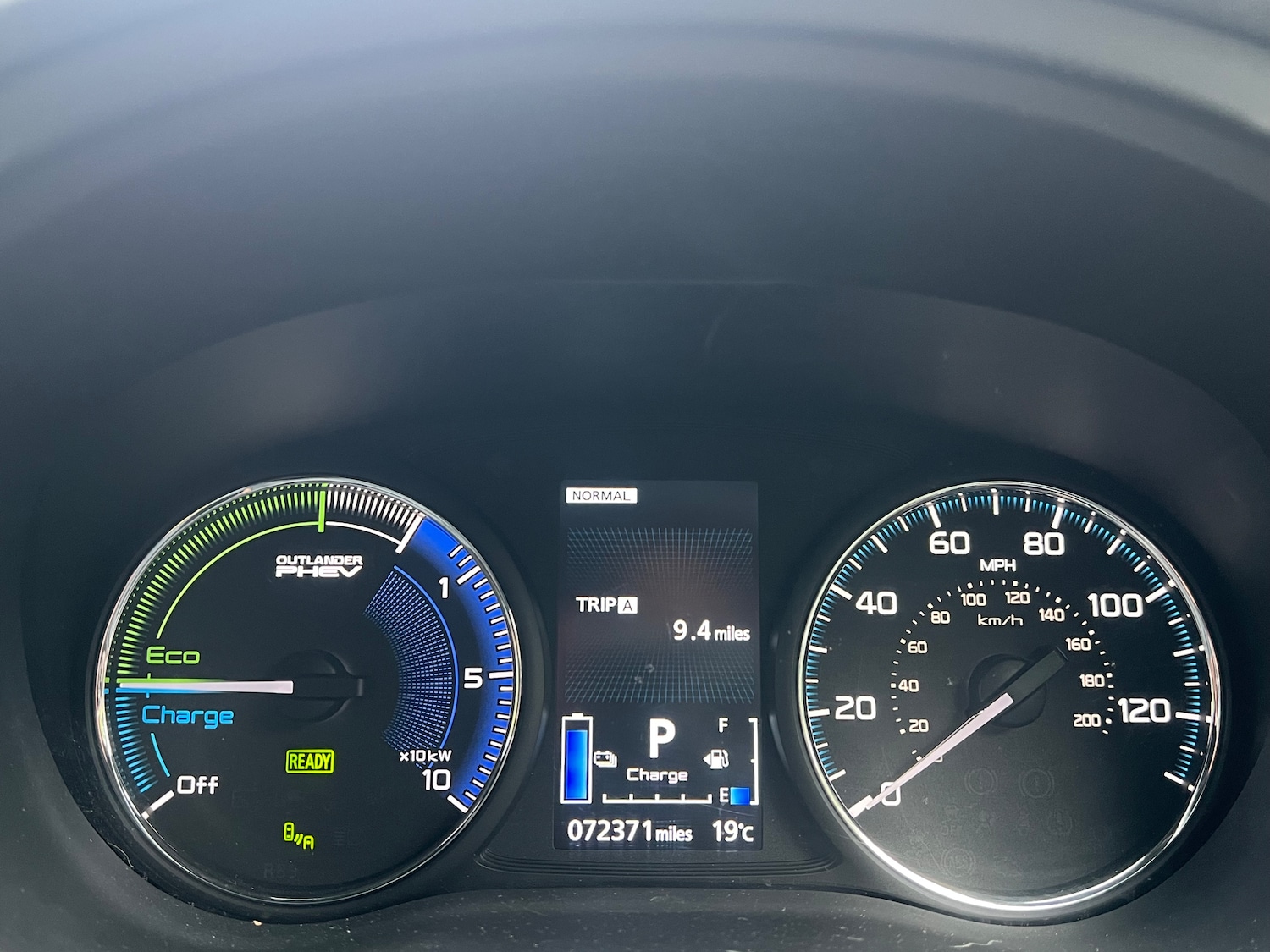 Used Mitsubishi Outlander 2019 for sale - 76097342: Photo 24