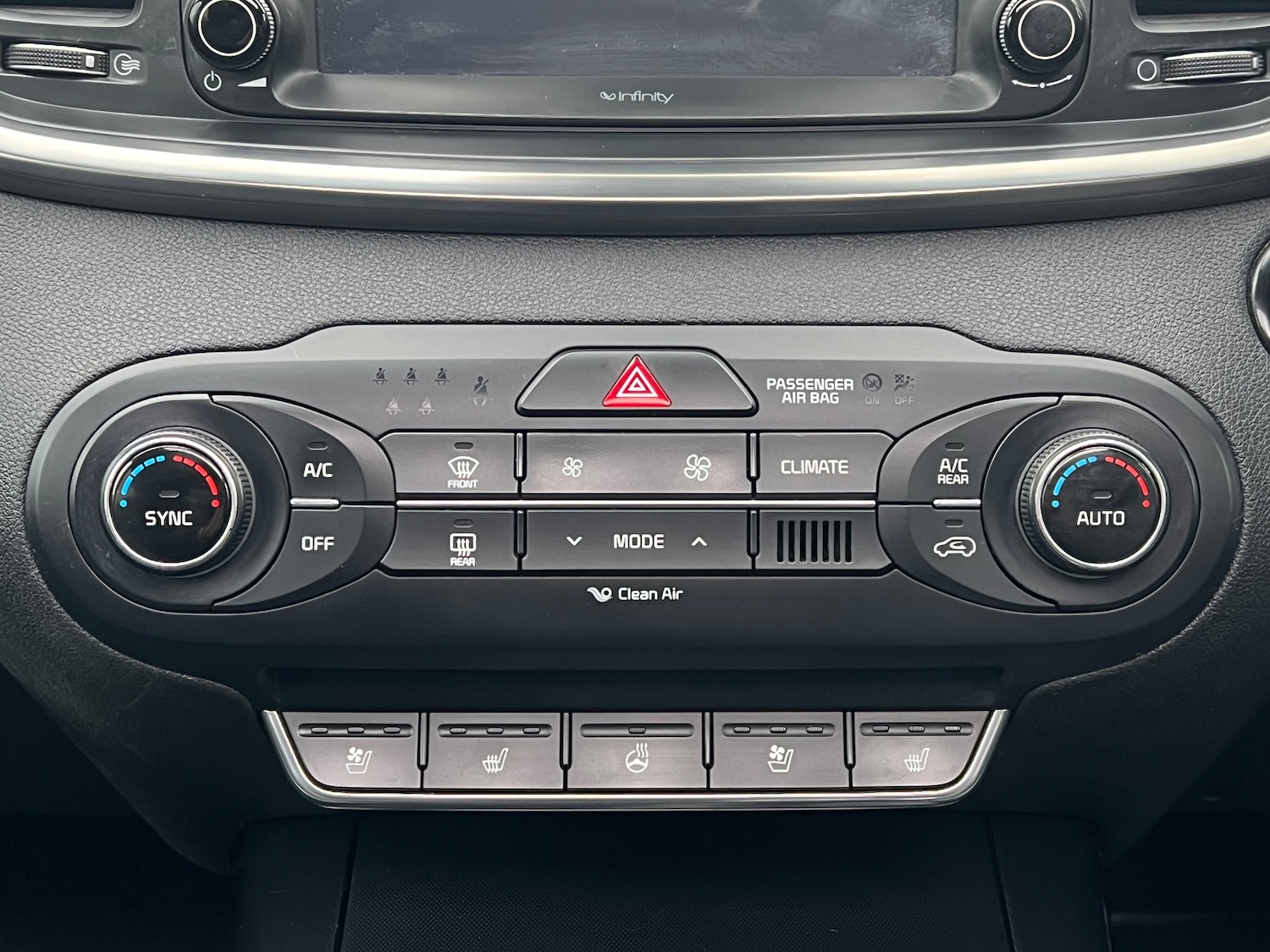 Used Kia Sorento 2017 for sale - 77698499: Photo 31