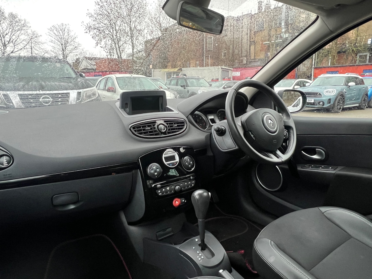 Used Renault Clio 2012 for sale - 77462985: Photo 15