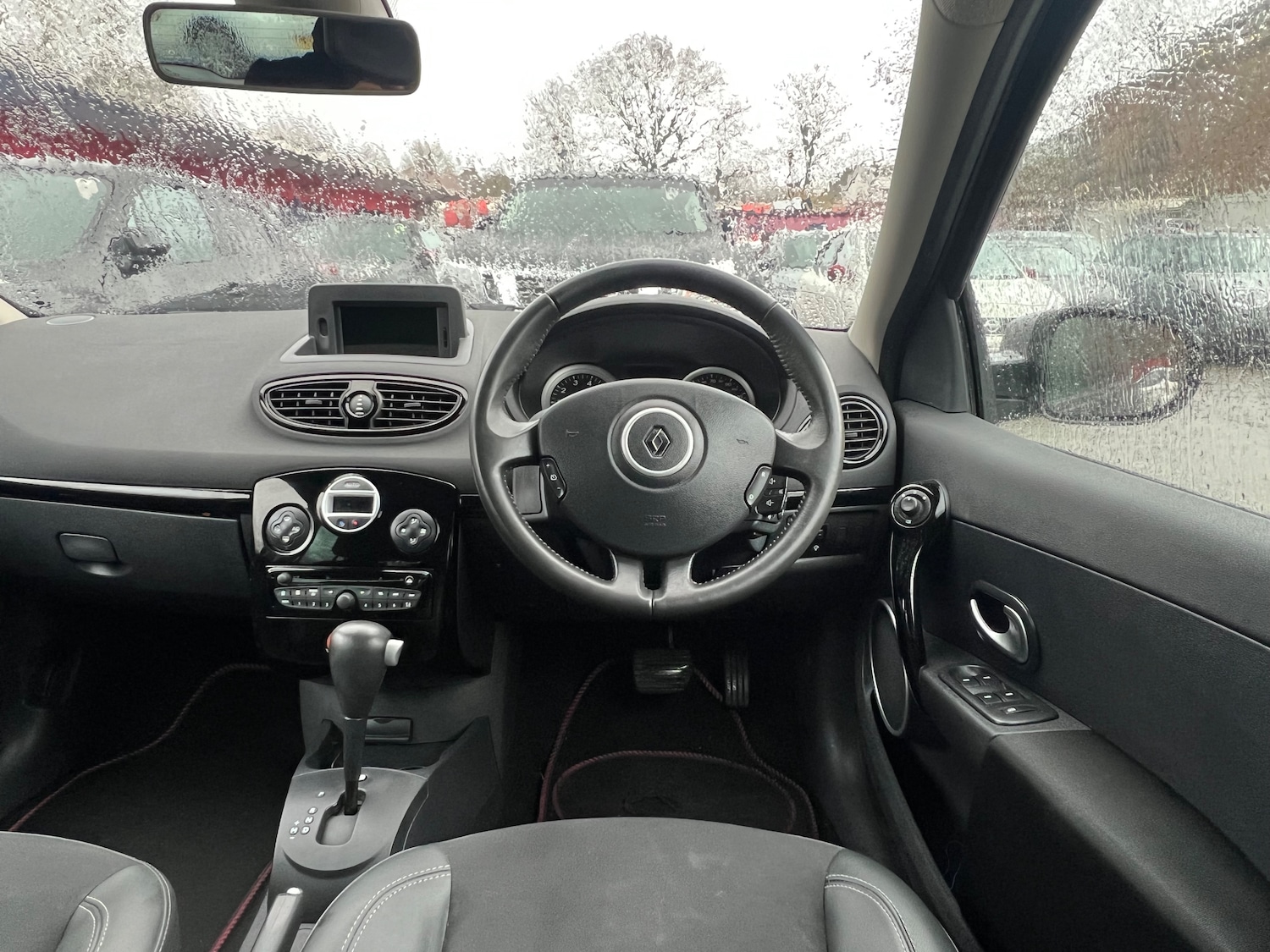 Used Renault Clio 2012 for sale - 77462985: Photo 18