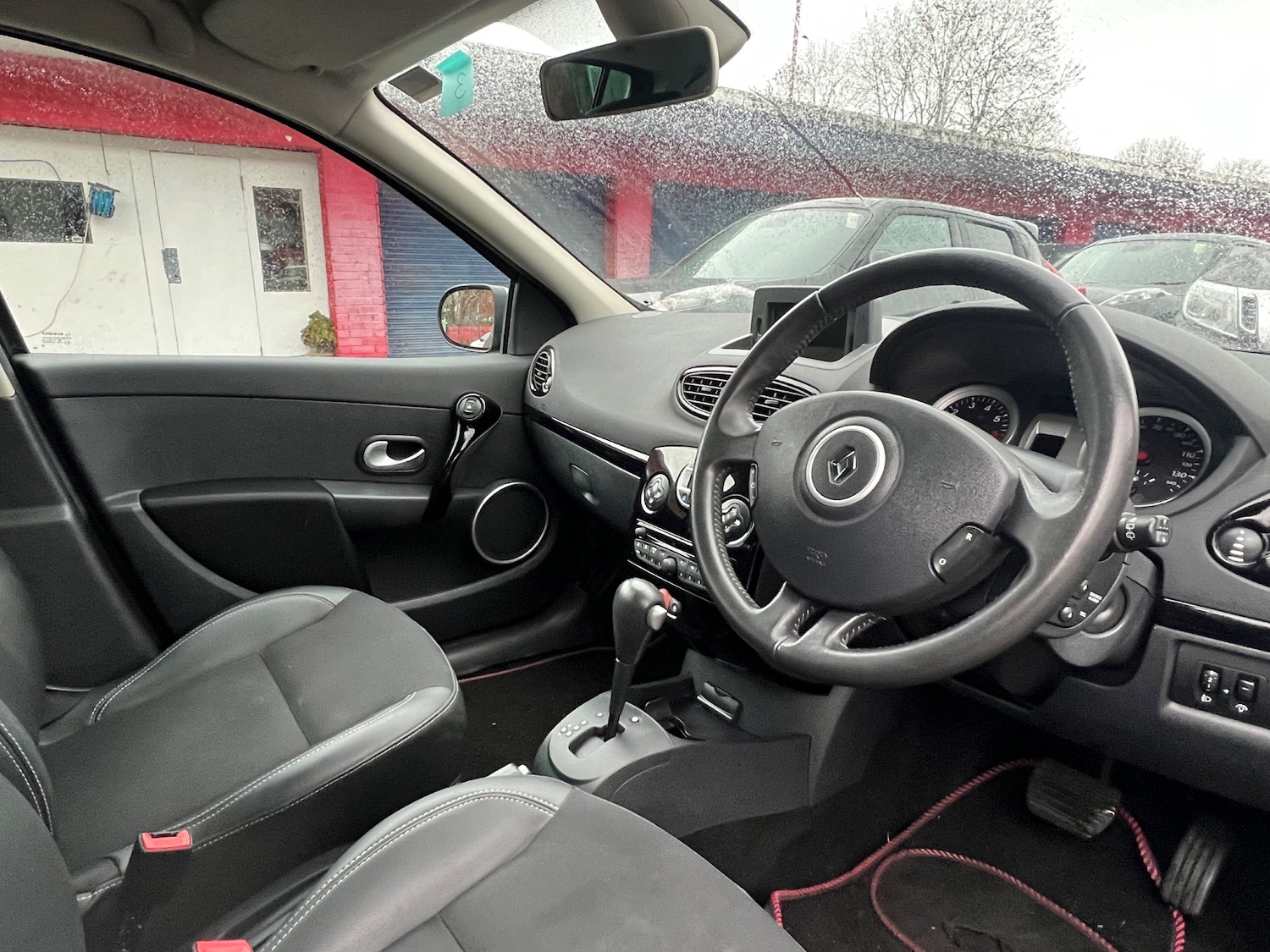 Used Renault Clio 2012 for sale - 77462985: Photo 9