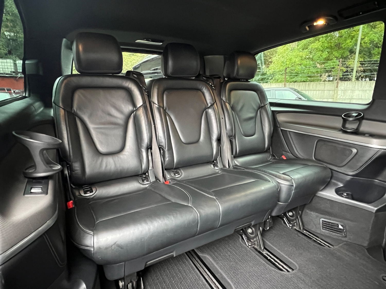 Used Mercedes-Benz V-Class 2018 for sale - 76386866: Photo 12