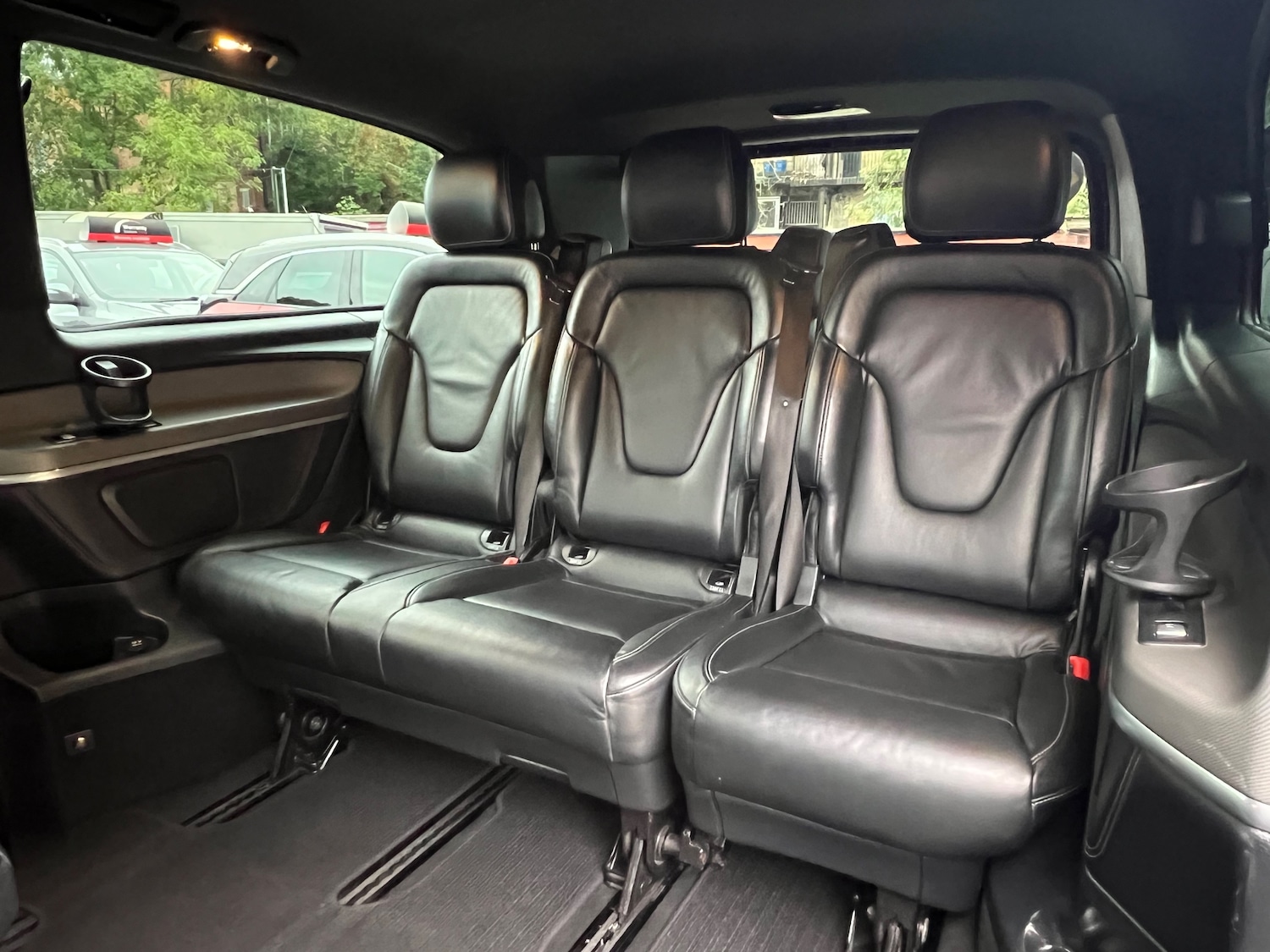 Used Mercedes-Benz V-Class 2018 for sale - 76386866: Photo 15