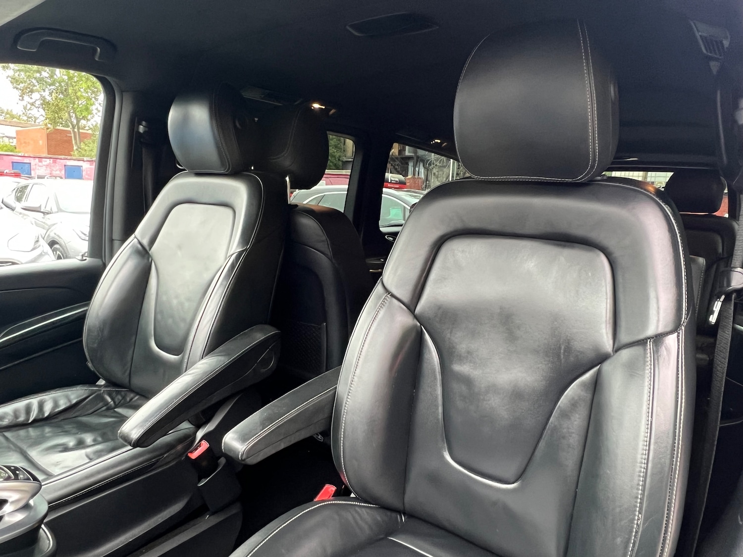 Used Mercedes-Benz V-Class 2018 for sale - 76386866: Photo 16