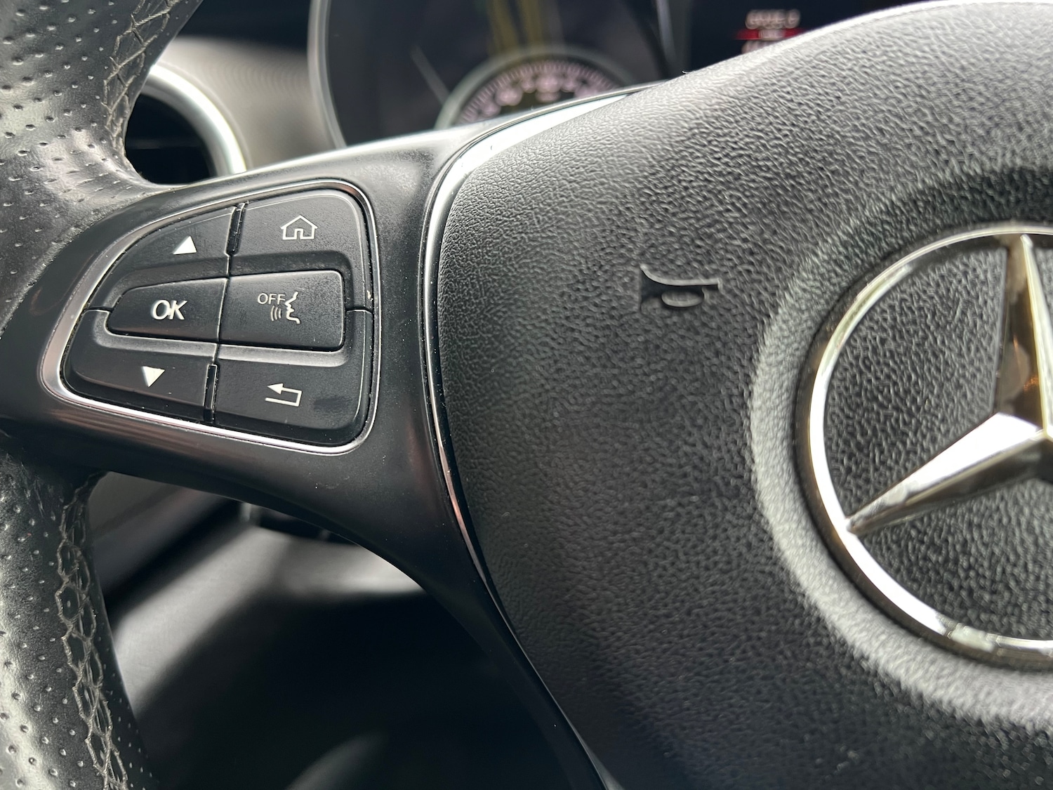 Used Mercedes-Benz V-Class 2018 for sale - 76386866: Photo 20