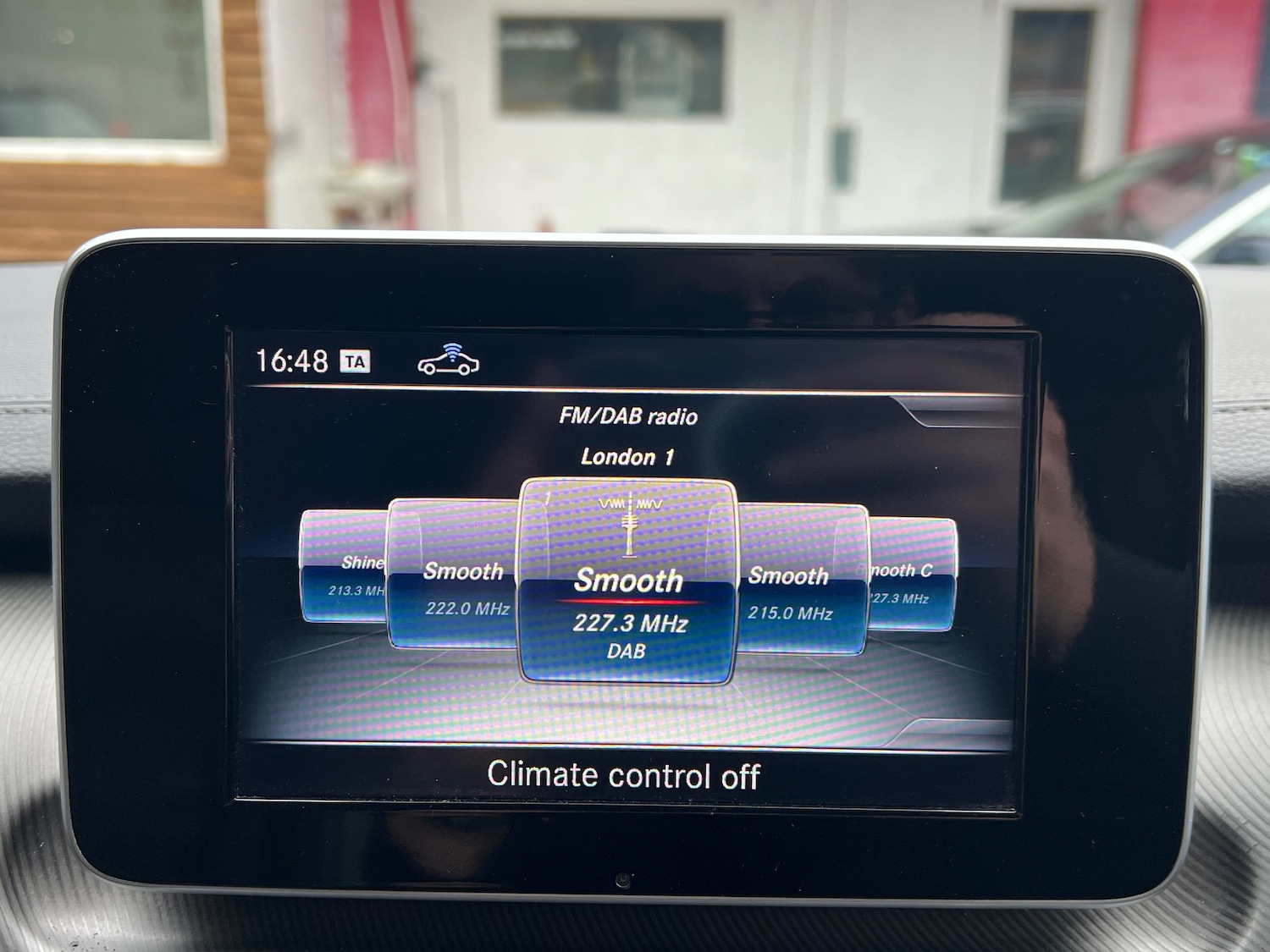 Used Mercedes-Benz V-Class 2018 for sale - 76386866: Photo 30