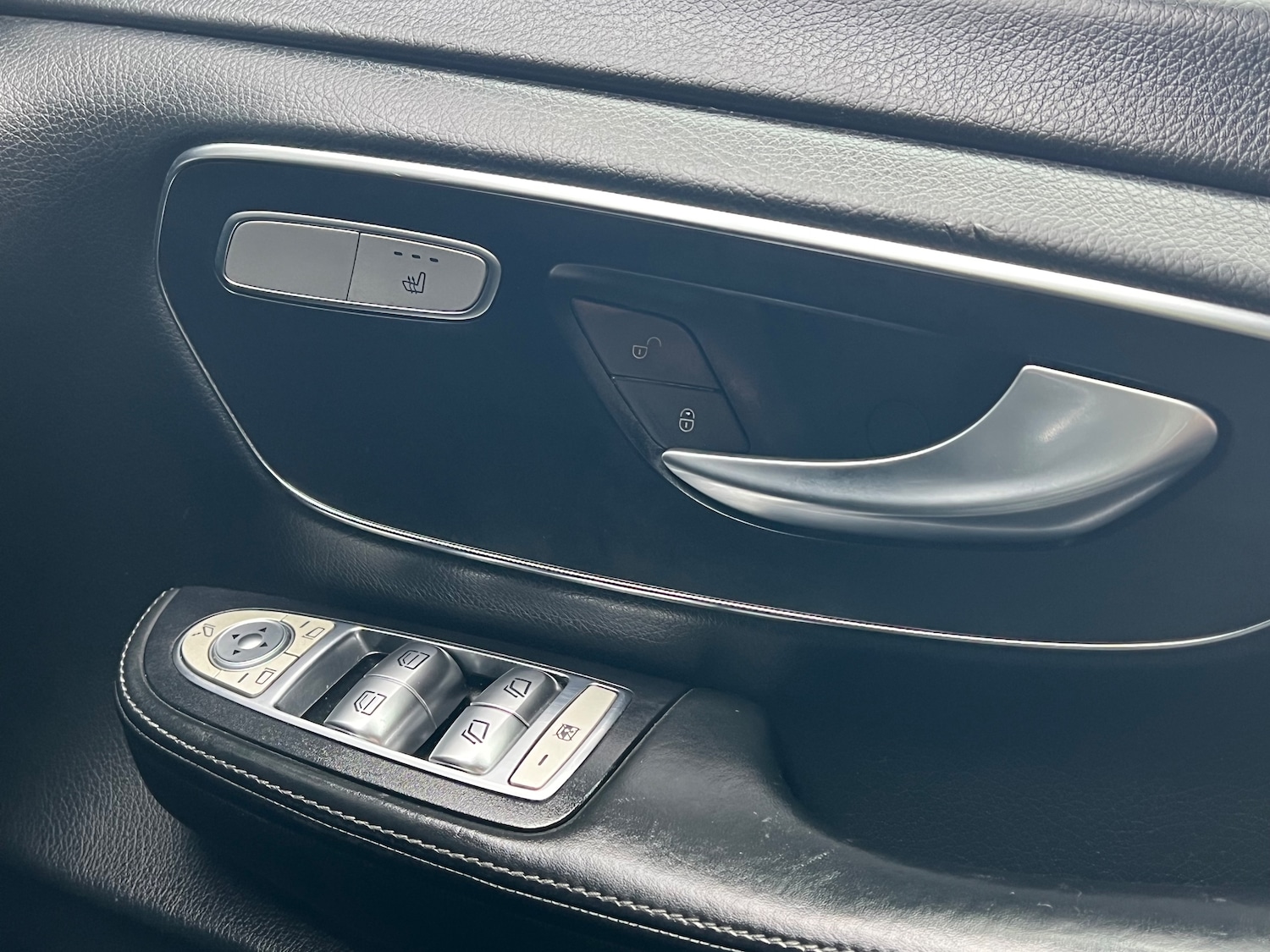 Used Mercedes-Benz V-Class 2018 for sale - 76386866: Photo 36