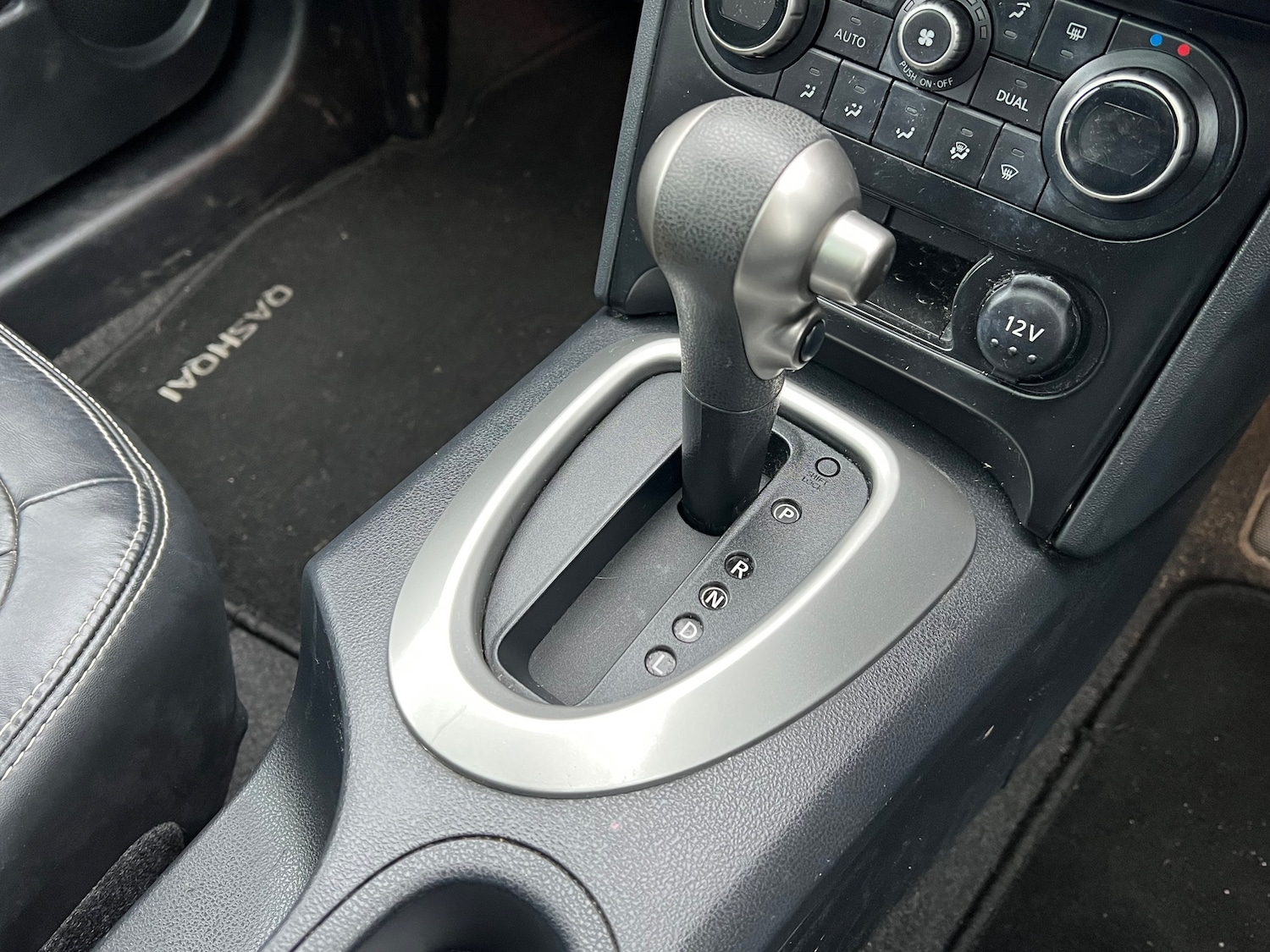 Used Nissan Qashqai 2013 for sale - 77557302: Photo 32