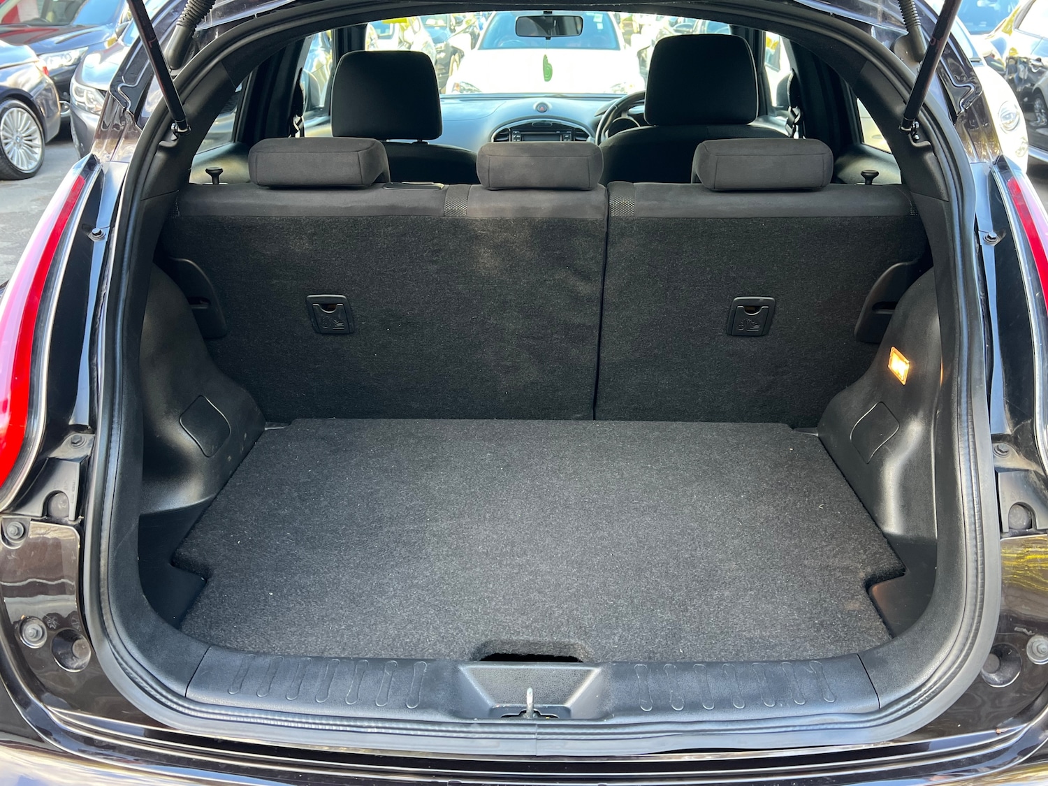 Used Nissan Juke 2015 for sale - 76386889: Photo 12