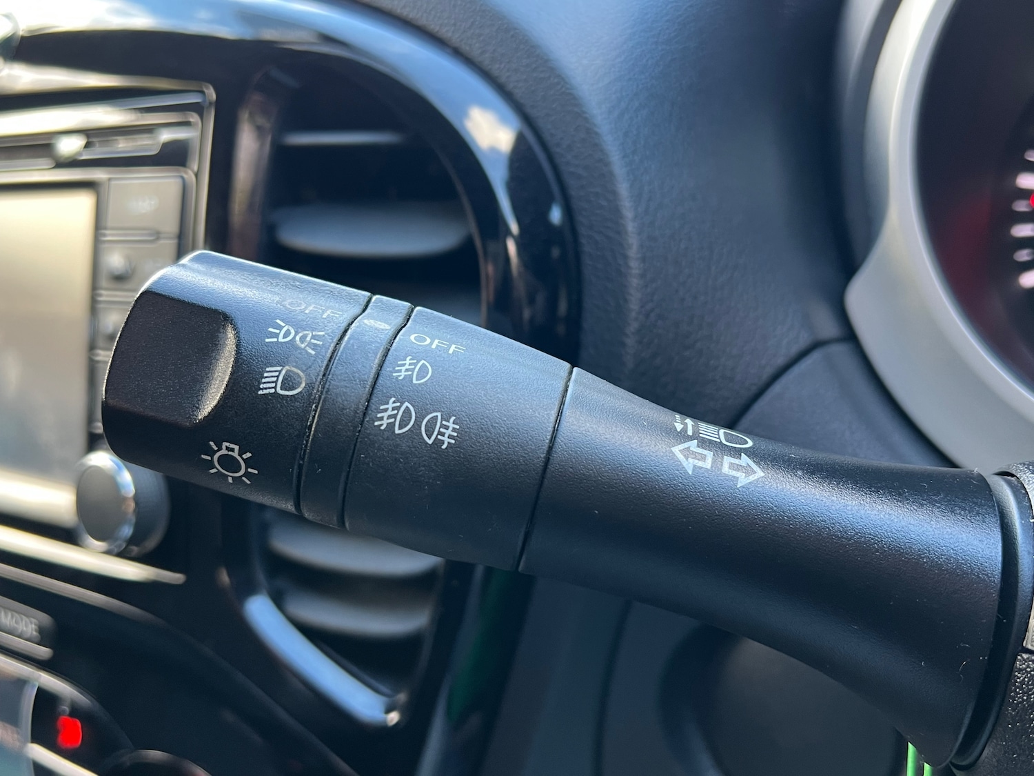 Used Nissan Juke 2015 for sale - 76386889: Photo 34