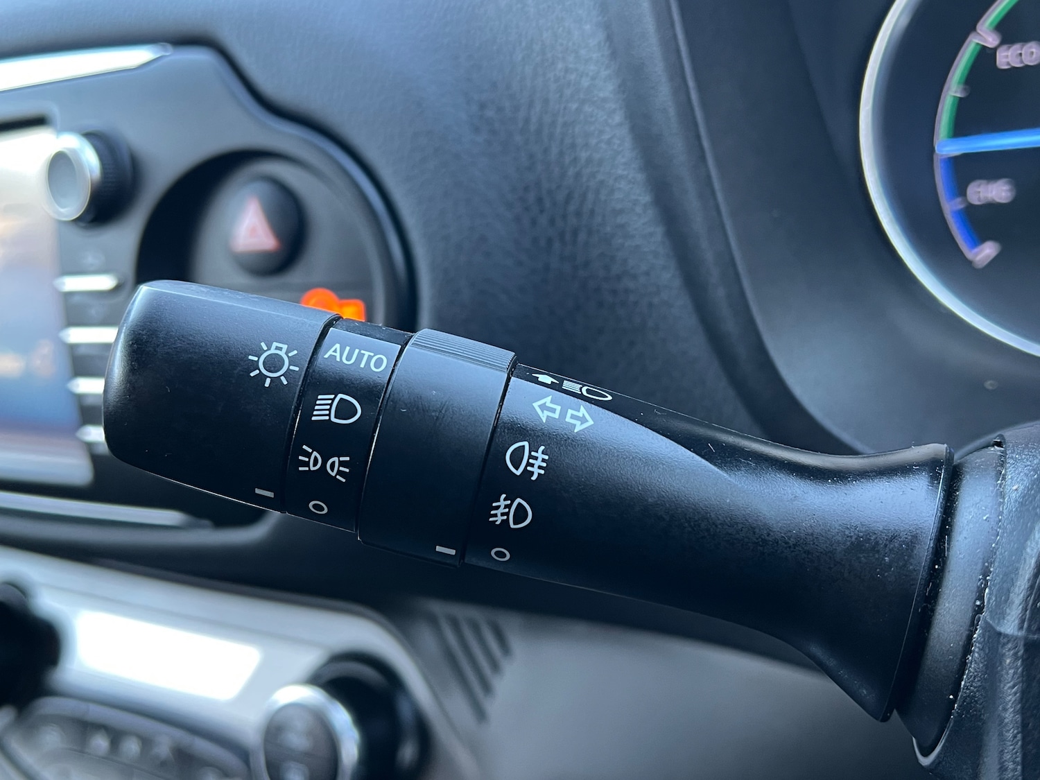 Used Toyota Yaris 2018 for sale - 76604325: Photo 34